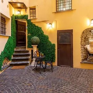 The Court Piazza Di Spagna Apartment